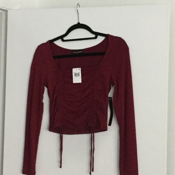 Top - Picture 1 of 1